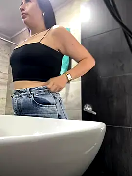 Mila LS online show from 10.05.25