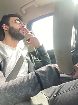 YJeromZCoxk online show from 03.14.25