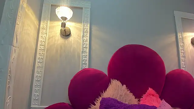 Bonniie 22 online show from 10.16.25