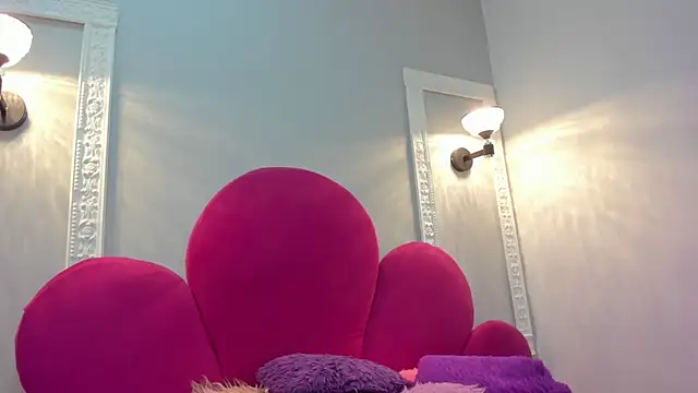 Bonniie 22 online show from 10.28.25