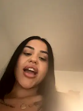 milabigassxoxo online show from 09.09.25