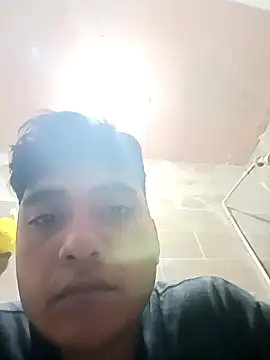 Snapshot of crisssalazar chatting on 03.18.25 crisssalazar online show from 03.18.25