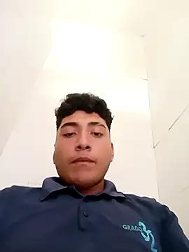 Snapshot of crisssalazar chatting on 09.16.25 crisssalazar online show from 09.16.25