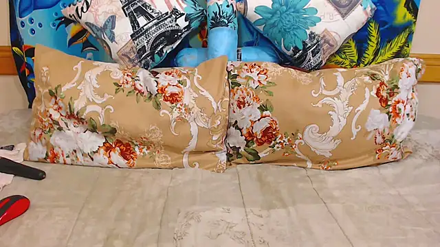 ChocolateClit online show from 10.27.25