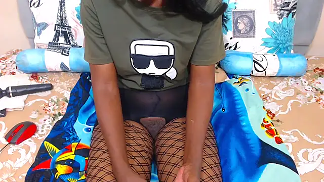 ChocolateClit online show from 12.21.25