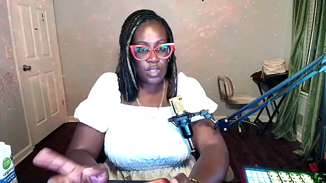 lovelyenigma365 online show from 04.04.26