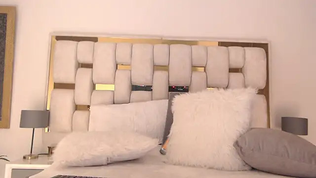 HotBellaMilf online show from 01.17.26