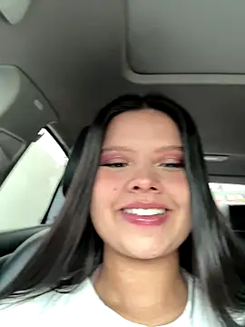 Snapshot of maya-winslow8 chatting on 09.30.25 maya-winslow8 online show from 09.30.25