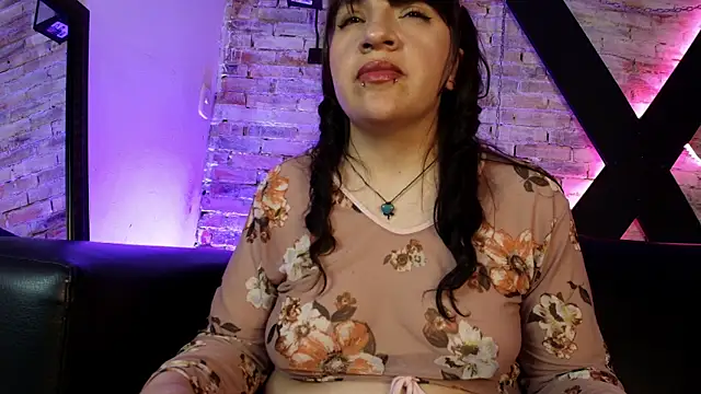 TaraTaylorr online show from 03.15.25