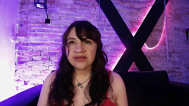 TaraTaylorr online show from 03.19.25