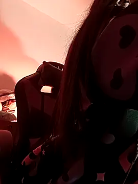 MiaStarts online show from 04.18.26