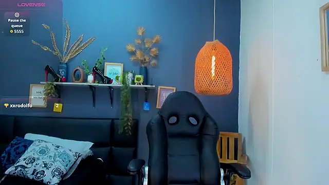 yessila parker online show from 02.27.26