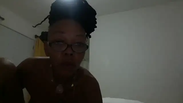 Ladyzee25 online show from 09.24.25