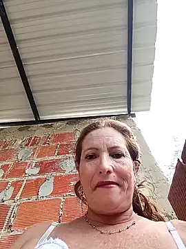 Snapshot of Sexy-Woman-Mature chatting on 10.15.25 Sexy-Woman-Mature online show from 10.15.25