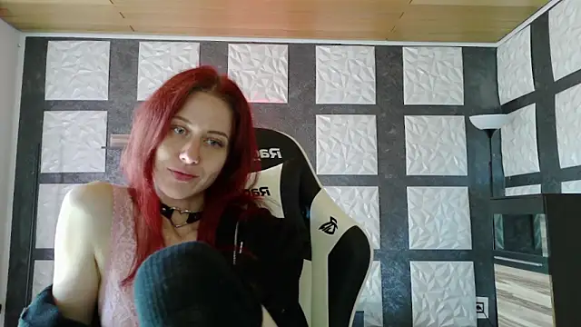 SweetSeraphine online show from 10.03.25