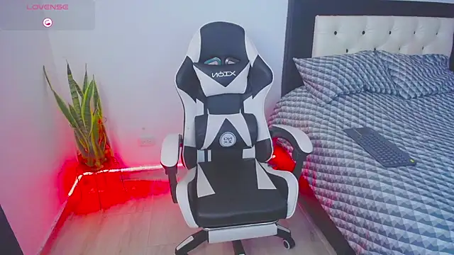 CarolinneFiotti online show from 10.30.25