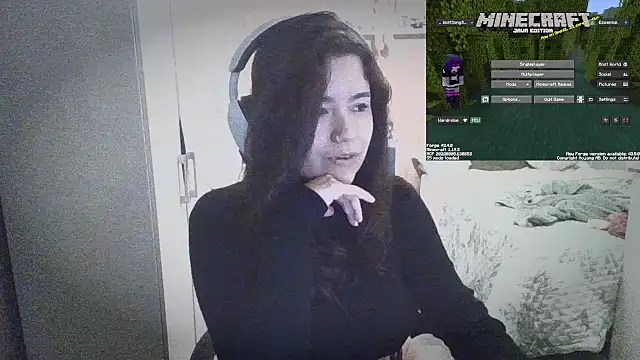 Snapshot of Piolapk chatting on 09.21.25 Piolapk online show from 09.21.25