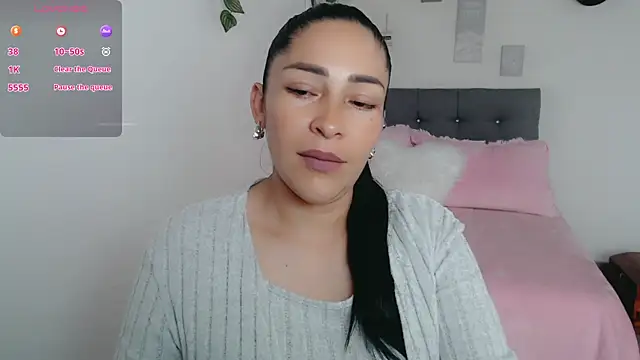 luna lgomez  online show from 03.05.26