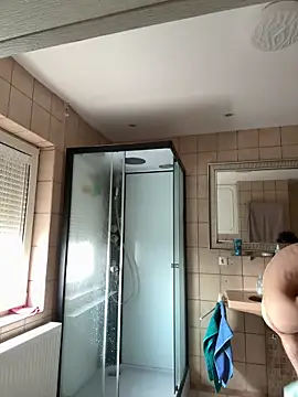 Snapshot of xy_monkeyBigCock chatting on 03.21.26 xy monkeyBigCock online show from 03.21.26