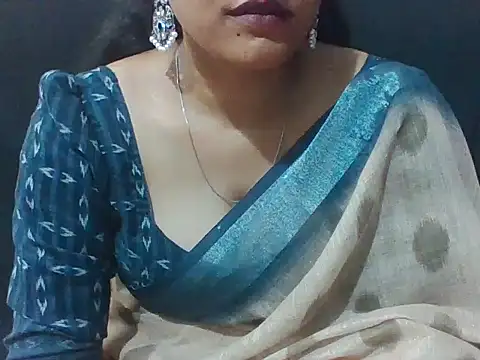 Snapshot of sugandha_bhabhi chatting on 06.15.26 sugandha bhabhi online show from 06.15.26