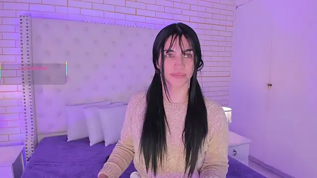 Emilly wilson  online show from 10.21.25