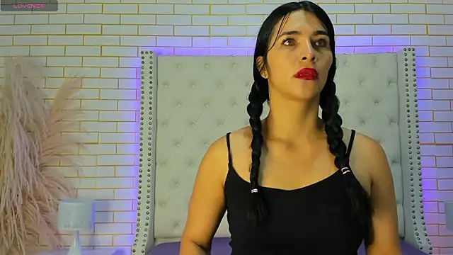 Emilly wilson  online show from 01.10.26