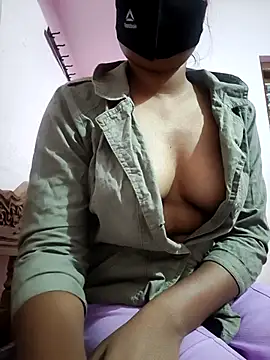 Snapshot of Noghtygirl chatting on 09.25.25 Noghtygirl online show from 09.25.25