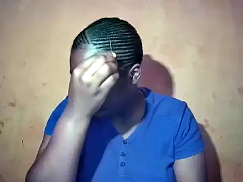 sexyhips2001 online show from 10.05.25