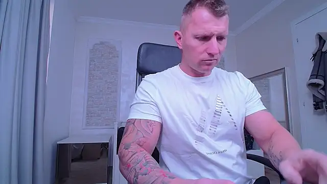 RomeoMalcolm online show from 03.20.25