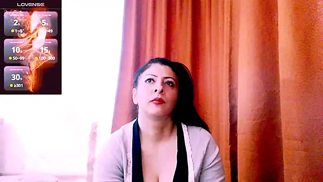 Snapshot of Alina_eve chatting on 10.22.25 Alina eve online show from 10.22.25