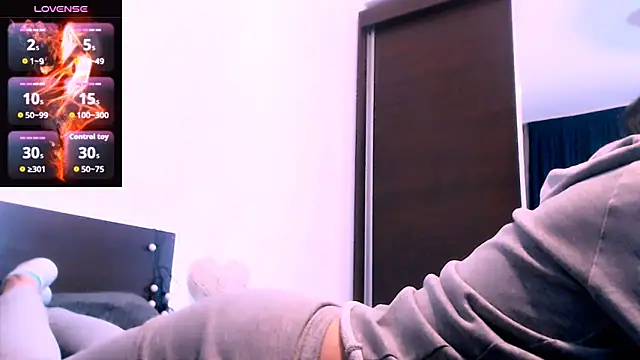 Snapshot of Alina_eve chatting on 12.13.25 Alina eve online show from 12.13.25