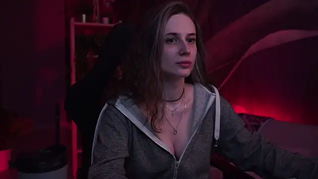 OliviaMcClean online show from 11.22.25