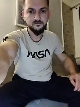 Snapshot of iurinicola chatting on 02.15.26 iurinicola online show from 02.15.26