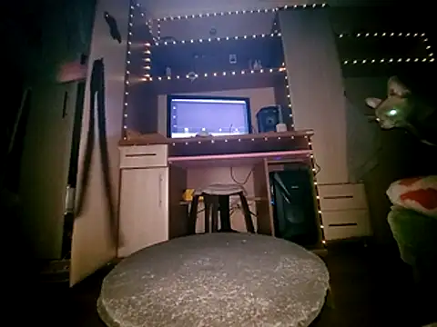 Snapshot of Nike-reactor chatting on 03.02.26 Nike-reactor online show from 03.02.26