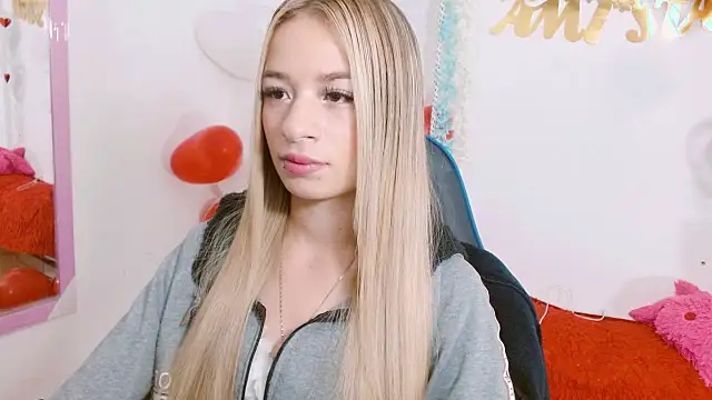 hannah 026 online show from 09.13.25