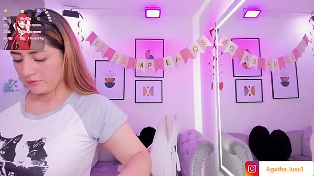 Agatha luxx online show from 10.22.25