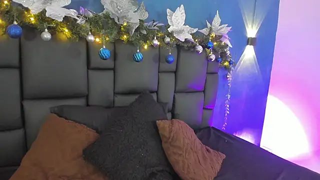 DANESKA HILLER online show from 12.15.25