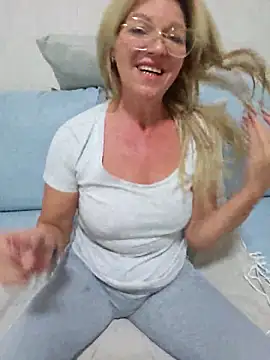 Melody73 online show from 10.02.25