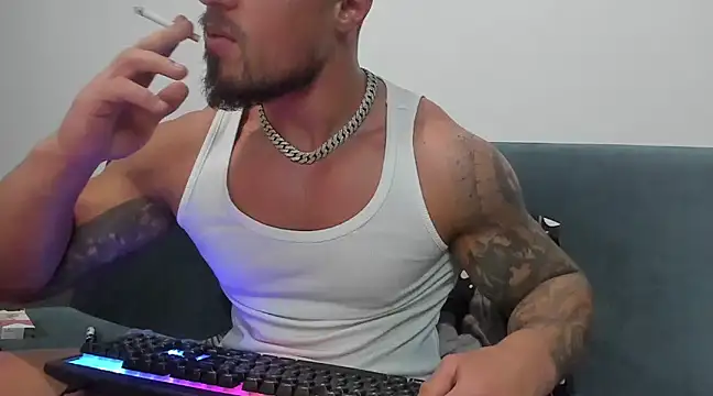 Snapshot of Tiberius_hunk chatting on 03.14.25 Tiberius hunk online show from 03.14.25
