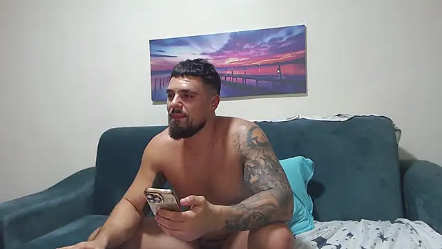 Snapshot of Tiberius_hunk chatting on 10.13.25 Tiberius hunk online show from 10.13.25