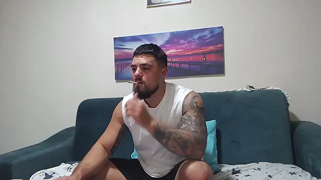 Snapshot of Tiberius_hunk chatting on 10.18.25 Tiberius hunk online show from 10.18.25