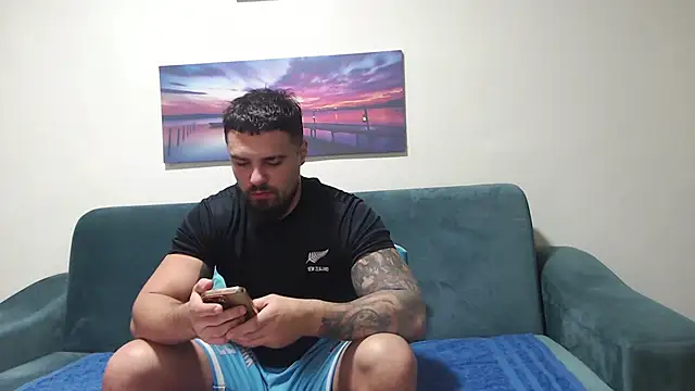 Snapshot of Tiberius_hunk chatting on 10.22.25 Tiberius hunk online show from 10.22.25