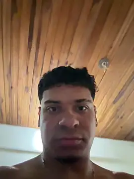 Snapshot of Batman04 chatting on 04.13.26 Batman04 online show from 04.13.26