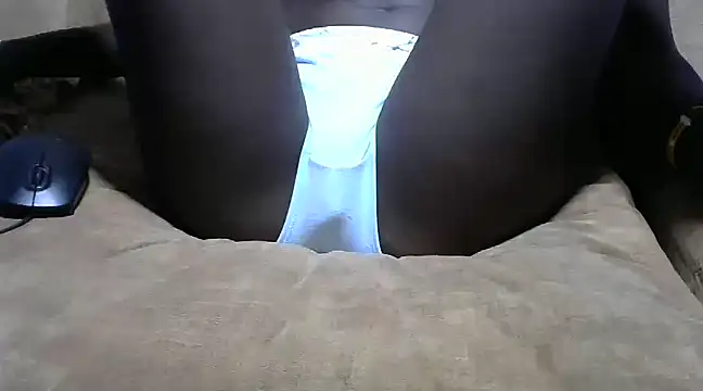 Snapshot of RideMeSlow_ chatting on 03.18.25 RideMeSlow online show from 03.18.25
