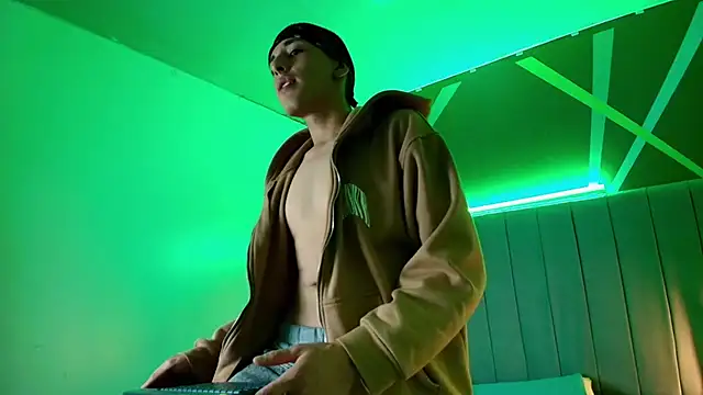 Andrew Wolff online show from 10.29.25