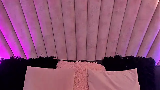 LunaSotto online show from 10.24.25