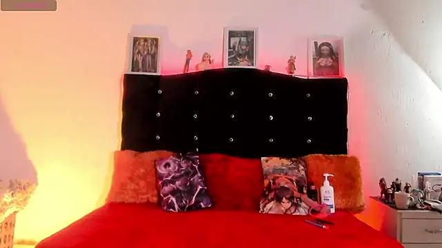 young jung online show from 09.16.25