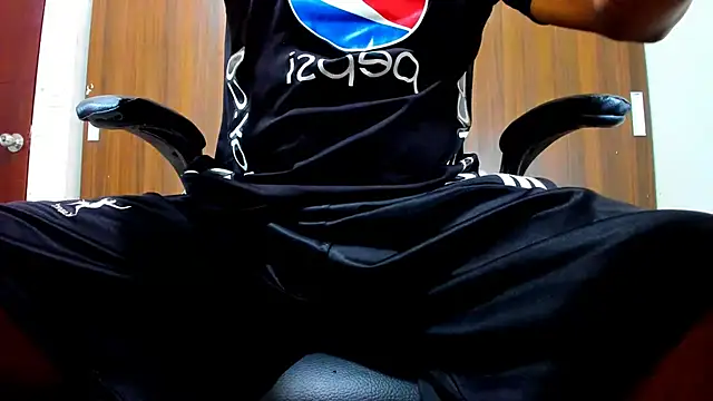 Dreamastercum  online show from 10.19.25