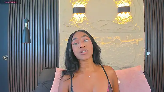 AlexiaAbbey online show from 11.10.25