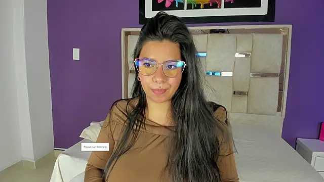 Snapshot of emilyy_cooperr chatting on 02.28.26 emilyy cooperr online show from 02.28.26